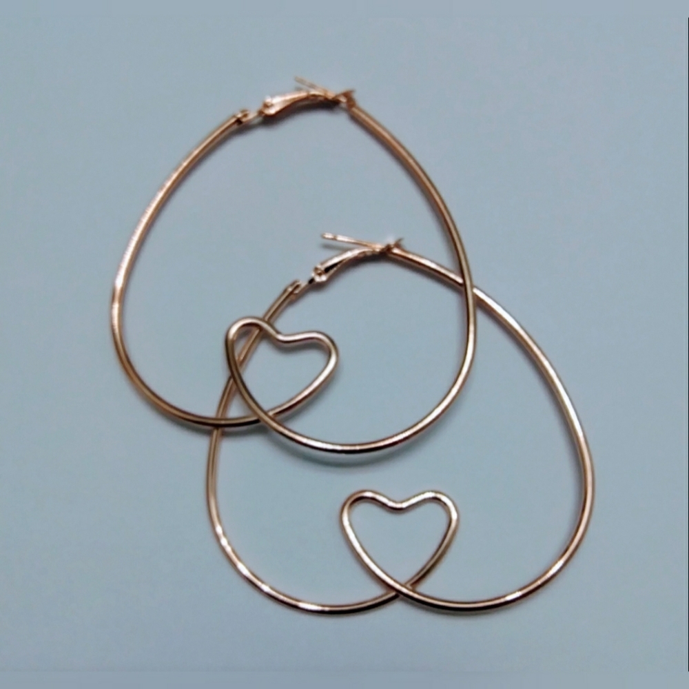 🌟3/$15 Gold Double Heart Hoops